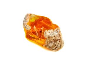 macro opaal mineraal steen in rots Aan wit achtergrond foto