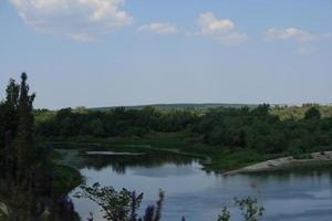 natuurlijk rivierlandschap foto