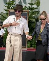 Johnny depp vanessa paradis handafdruk en voedselafdruk ceremonie voor Johnny depp graumans Chinese theater los engelen, ca september 16, 2005 foto