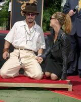 Johnny depp vanessa paradis handafdruk en voedselafdruk ceremonie voor Johnny depp graumans Chinese theater los engelen, ca september 16, 2005 foto