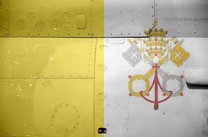 Vaticaan stad staat vlag afgebeeld Aan kant een deel van leger gepantserd helikopter detailopname. leger krachten vliegtuig conceptuele achtergrond foto