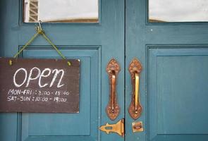 close-up vintage deur van restaurant foto