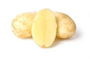 aardappel geïsoleerd op wit foto