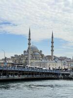 17 van april 2023 - Istanbul, kalkoen - stadsgezicht en blauw moskee foto