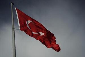 kalkoen Turks rood golvend vlag foto