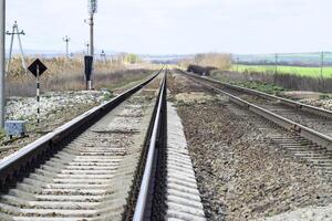 spoorwegen. spoorweg voor treinen. staal rails. foto