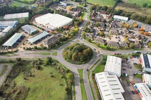 een antenne visie van magazijn gebouwen Bij bedrijf kleinhandel park Bij Northampton stad van Engeland, uk, oktober 25e, 2023 foto