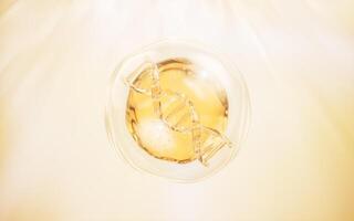 dna en gouden vloeistof bubbel, 3d weergave. foto