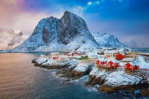 hamnoy visvangst dorp Aan lofoten eilanden, Noorwegen foto