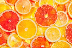 kleurrijke citrusvruchtenplakken foto