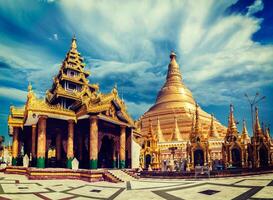 shwedagon pagode. Yangon, Myanmar foto