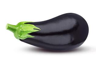 een geheel aubergine geïsoleerd Aan wit achtergrond foto