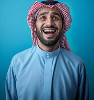 ai gegenereerd vrij foto van een Arabisch Mens op zoek gelukkig en opgewonden Aan een geïsoleerd achtergrond
