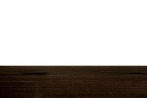leeg blanco rustiek donker bruin houten tafel bovenkant, geïsoleerd Aan wit. Product Scherm achtergrond. foto