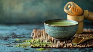 ai gegenereerd een Japans matcha thee voorbereiding, presentatie van een levendig groen thee kom en een bamboe vliegenmepper foto