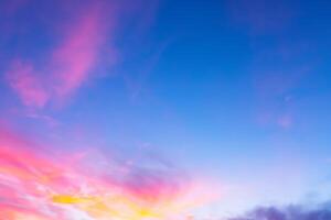 pastel dromen een betoverend canvas geschilderd in mooi pastel lucht, onthulling van de natuur rustig elegantie en creëren een sereen horizon boordevol met zacht tinten en etherisch schoonheid foto