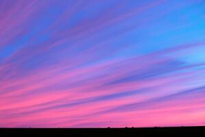 pastel dromen een betoverend canvas geschilderd in mooi pastel lucht, onthulling van de natuur rustig elegantie en creëren een sereen horizon boordevol met zacht tinten en etherisch schoonheid foto