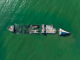 oud tanker schip wrak in de buurt de kust van Californië, Verenigde Staten van Amerika. foto