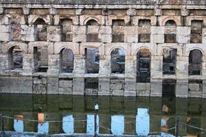 basiliek therma is een oude Romeins spa stad- gelegen in de yozgat provincie van kalkoen. de bad was gebouwd in de 2e eeuw en gebruikt in Byzantijns, selcuk en poef periode foto