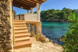 klein steiger Aan de kust De volgende naar de strand van mallorca, balearen eilanden, spanje foto