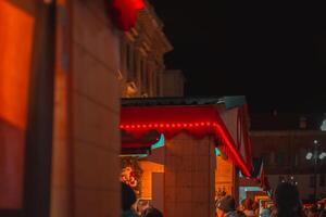 Kerstmis markt in Milaan. mercatino di natale in piazza duomo 2023. degli Oh bej Oh bej, traditioneel fiera sant ambrogio heilig linizio officieel dei festeggiamenti di geboorte. Italië, Milaan 5.12 foto