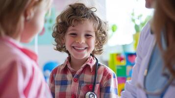 ai gegenereerd een vrolijk jong kind met gekruld haar- balken gelukkig terwijl spelen dokter met een stethoscoop, in een kleurrijk speelkamer omgeving. foto