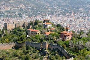 uitzicht op het kasteel van Alanya foto