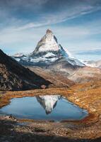 riffelsee meer en matterhorn berg reflectie Bij Zwitserland foto