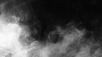 grijze abstracte mist realistische rook overlay zwarte lucht getextureerd op zwart. foto