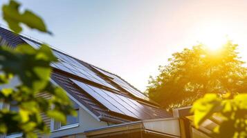 ai gegenereerd zonne- panelen Aan een modern klein huis dak top voor een duurzame toekomst foto