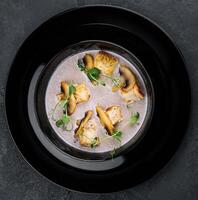 romig paddestoel soep met champignons top visie foto