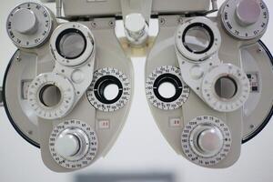 oogheelkunde, oog examen, phoropter refractor, oog test foto