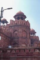 bouwkundig details van lal qila - rood fort gelegen in oud Delhi, Indië, visie binnen Delhi rood fort de beroemd Indisch oriëntatiepunten foto