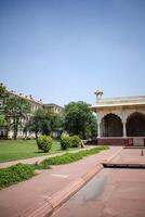 bouwkundig details van lal qila - rood fort gelegen in oud Delhi, Indië, visie binnen Delhi rood fort de beroemd Indisch oriëntatiepunten foto