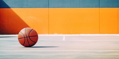 ai gegenereerd oranje basketbal Aan een zonnig buitenshuis rechtbank met contrasterend blauw muur. generatief ai foto