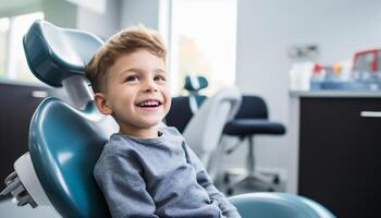 ai gegenereerd een kind zittend in een tandheelkundig kliniek stoel glimlacht Bij een tandarts voordat ondergaan een mondeling inspectie foto