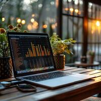 laptop Aan een tafel , bedrijf concept foto