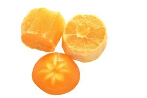 geschild sinaasappels en Pel Leuk vinden een pet deksel, klaar naar eten en koken foto