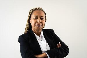senior Afrikaanse bedrijf vrouw portret foto