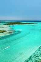 top visie van de lagune en koraal rif van Mauritius in de Indisch oceaan foto