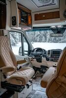 ai gegenereerd luxueus interieur binnen de camper. de concept van een comfortabel reis foto