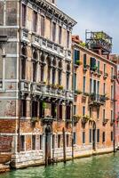 de huis Aan de kust van de kanaal - Venetië, Italië foto