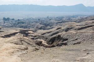 de landschap van zand zee in bromo tengger semeru nationaal park, oosten- Java, Indonesië. foto