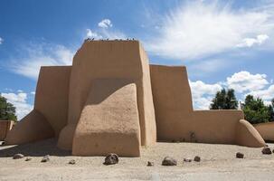 oud huizen en straten in saudi Arabië en geweldig monumenten in saudi Arabië foto