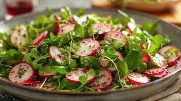 ai gegenereerd een radijs en waterkers salade, markeren pittig radijs plakjes, peperig waterkers, en een pittig citrus dressing foto