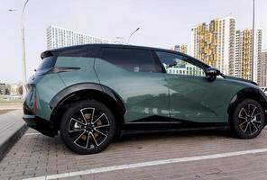 Minsk, Wit-Rusland, maart 4, 2024 - zeekr X compact luxe suv foto