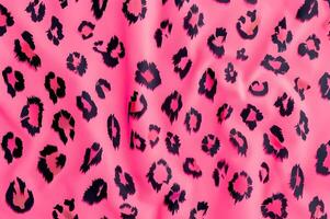 ai gegenereerd luipaard luxe roze luipaard afdrukken achtergrond foto