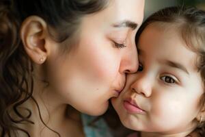 ai gegenereerd een moeder kusjes haar dochter liefdevol Bij huis, schattig kus foto