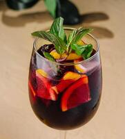 verfrissend klassiek fruit sangria top visie foto