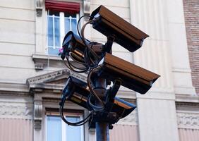 bologna Italië- november 25, 2023 weg verkeer en veiligheid camera's. controle verkeer voorwaarden en veiligheid foto